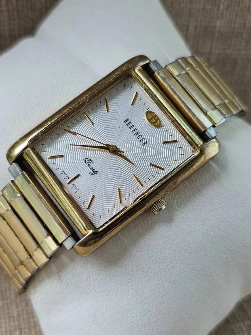 Vintage Berenger Men Wristwatch Gold Tone Metal Band Analog Quartz Wrist Watch